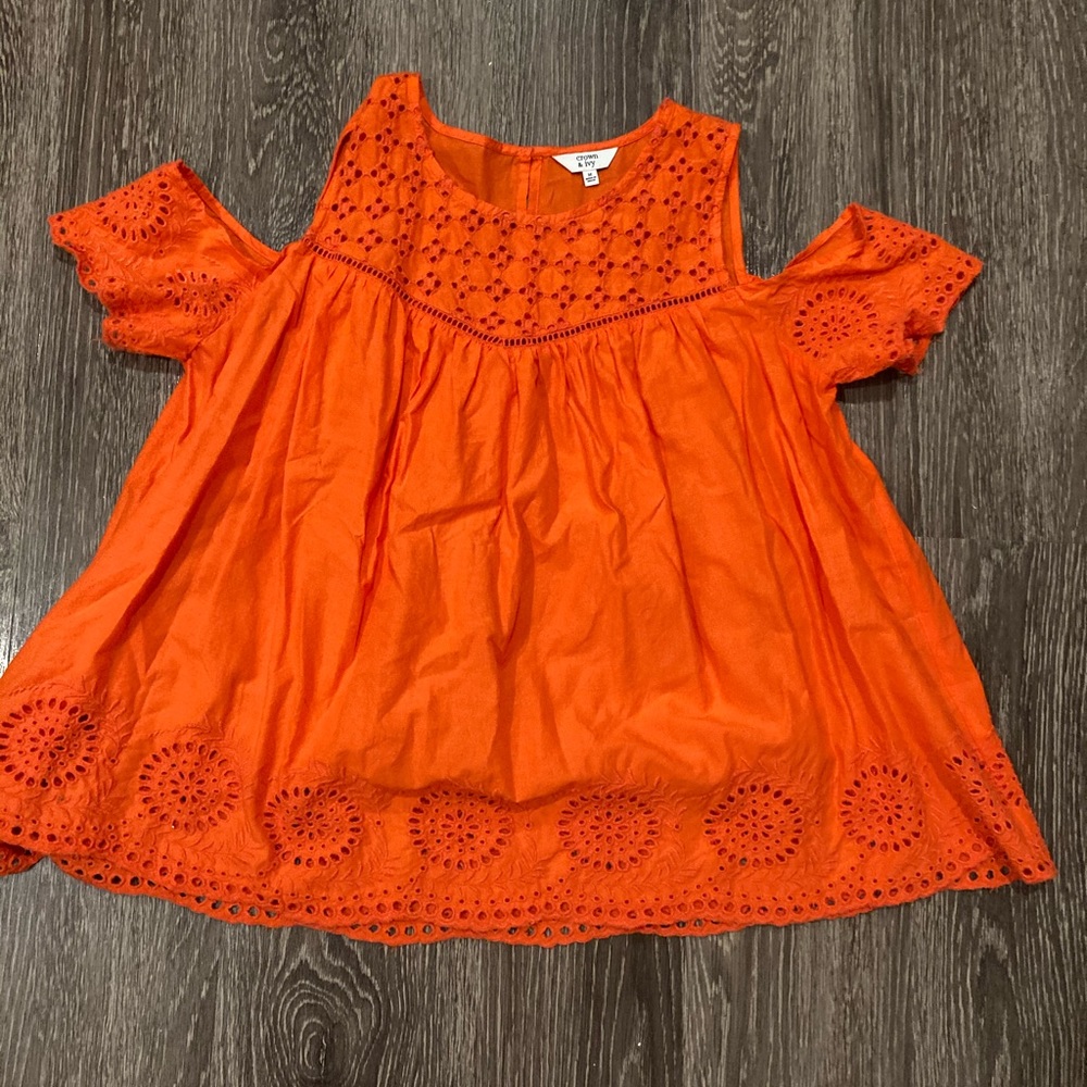 Crown and Ivy top